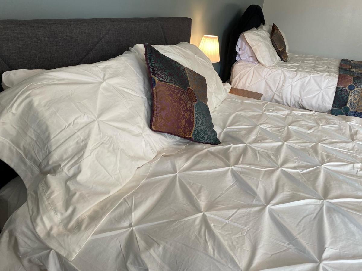 Webbers Lake Charlotte Motel Queen And Double Bed Exterior photo